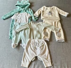Baby Girls Clothing Lot 0-3 months | 7 Pieces | Cute Outfits | Multiple Brands